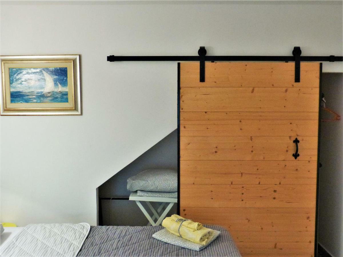 Studio Apartmani Sverko Punat Esterno foto