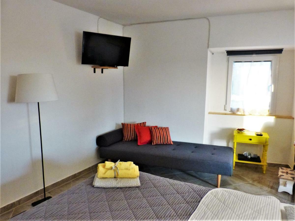 Studio Apartmani Sverko Punat Esterno foto
